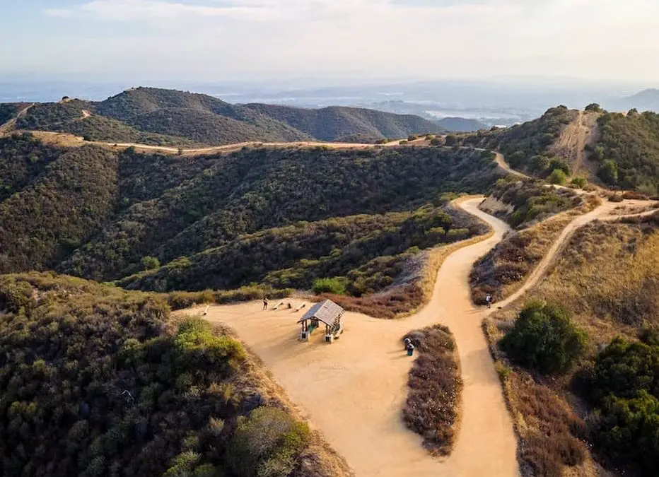 Claremont Loop: Easy 5-Mile Hike with Views (Drone Shots!)