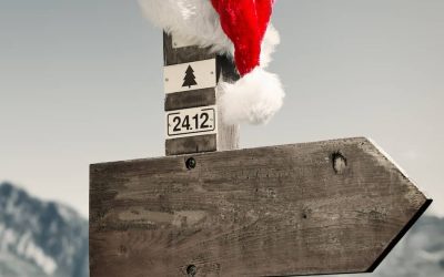 12 Christmas Unisex Hiking Gift Ideas (From a Hiker)